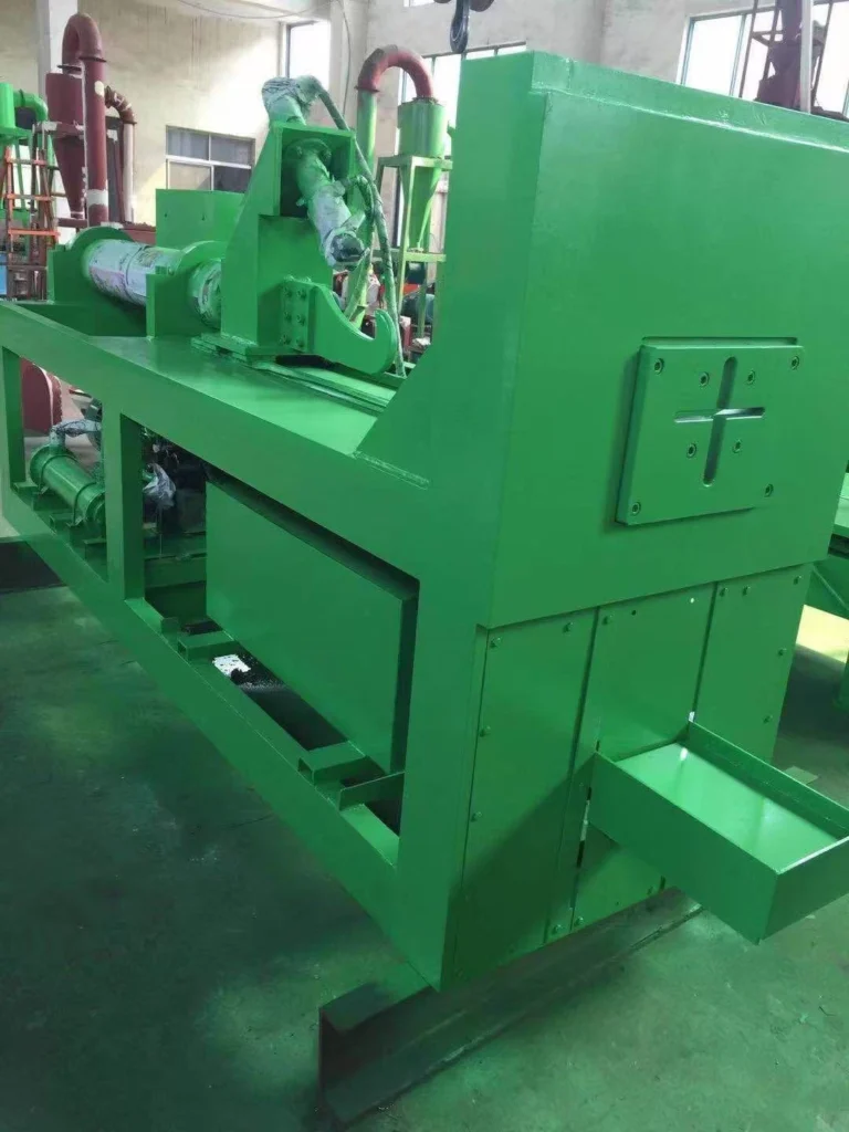 Green hydraulic machinery for industrial tire processing